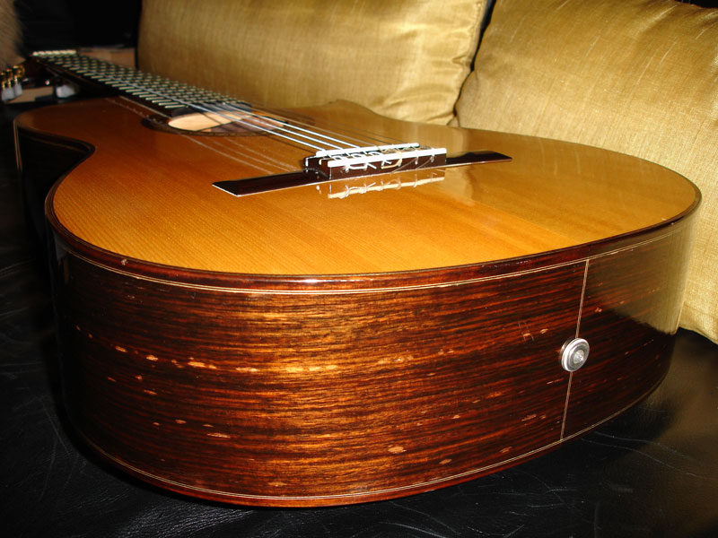 File:Larrivee Classical Bottom.jpg